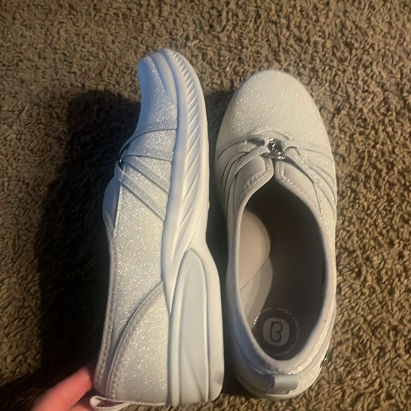 Slip on shoes - Picture 2 of 4